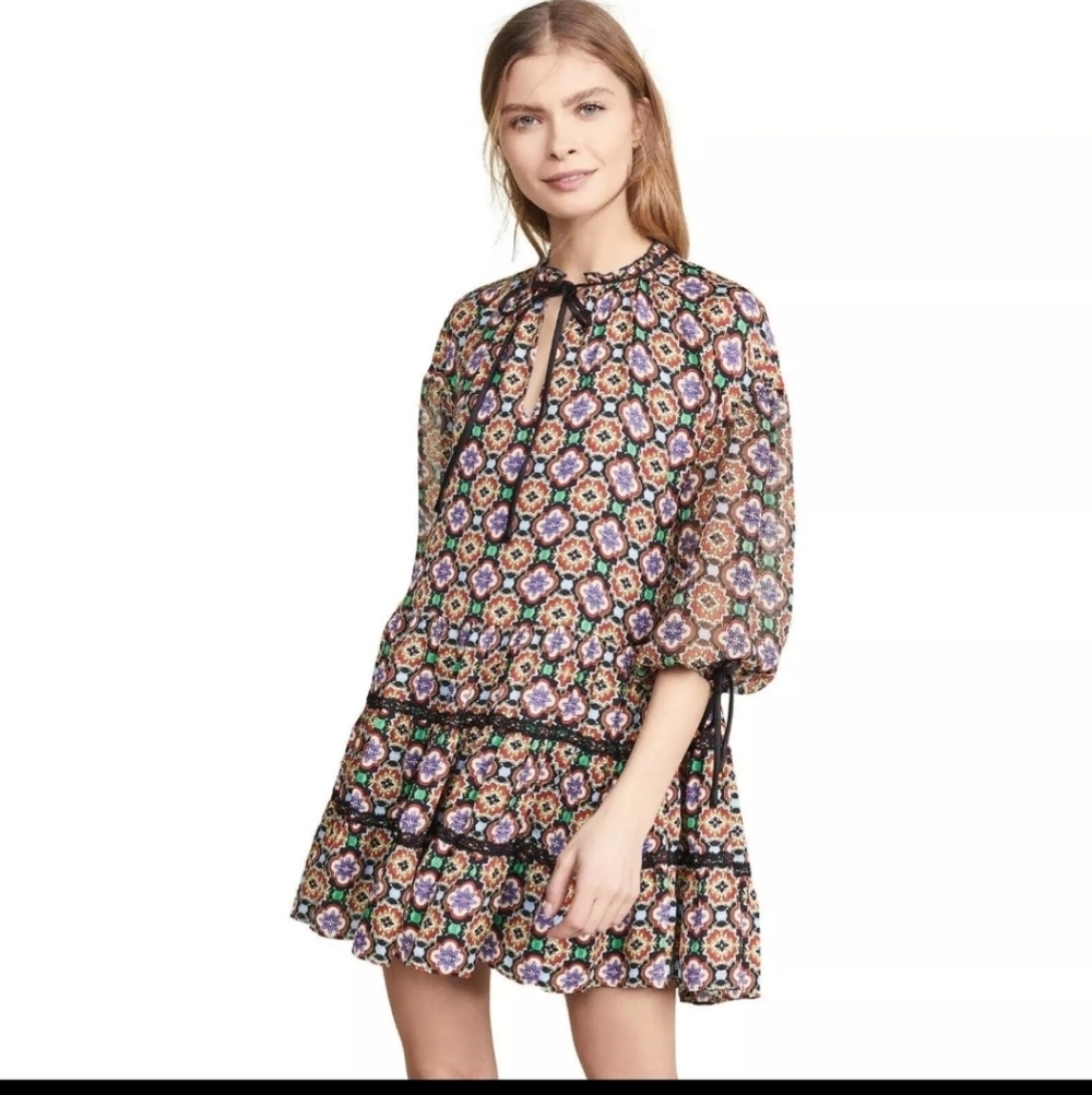 ALICE AND OLIVIA Arnette Lace-trimmed Printed Crepe De Chine Mini Dress Sz M